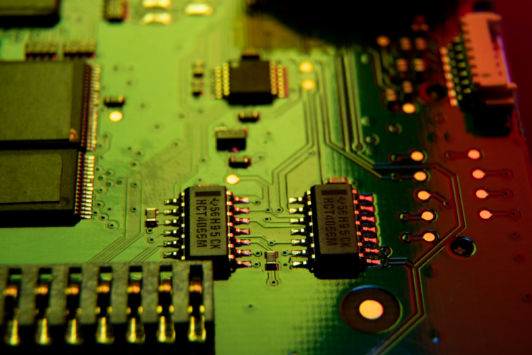 How Microcontrollers Work: The Hidden Heroes of Everyday Tech